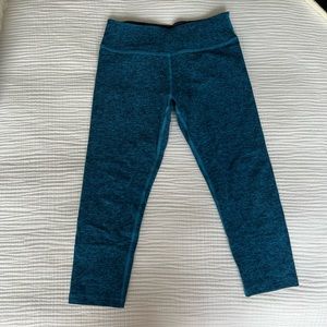 Blue cropped Beyond Yoga legging